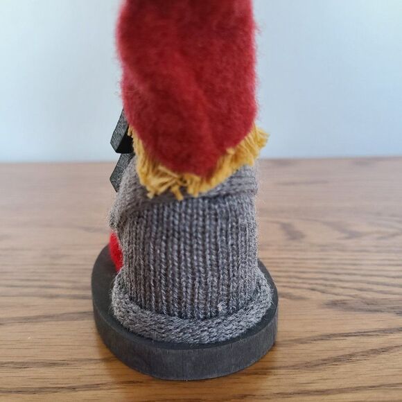 Handmade Sweden Larssons Tra Wood Christmas Figurine Girl on Sled Holding Tree - Picture 10 of 15